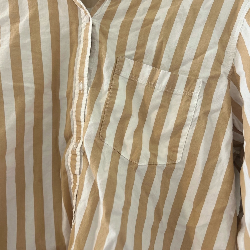 Old Navy Classic Shirt - Picture 2 of 3